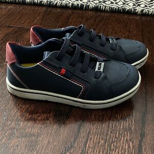 Kids Navy and Red Sneakers